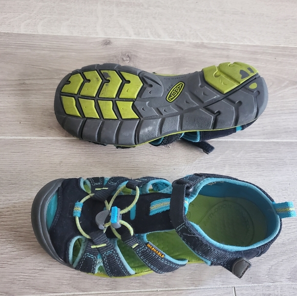 Keen sandals - Picture 3 of 3